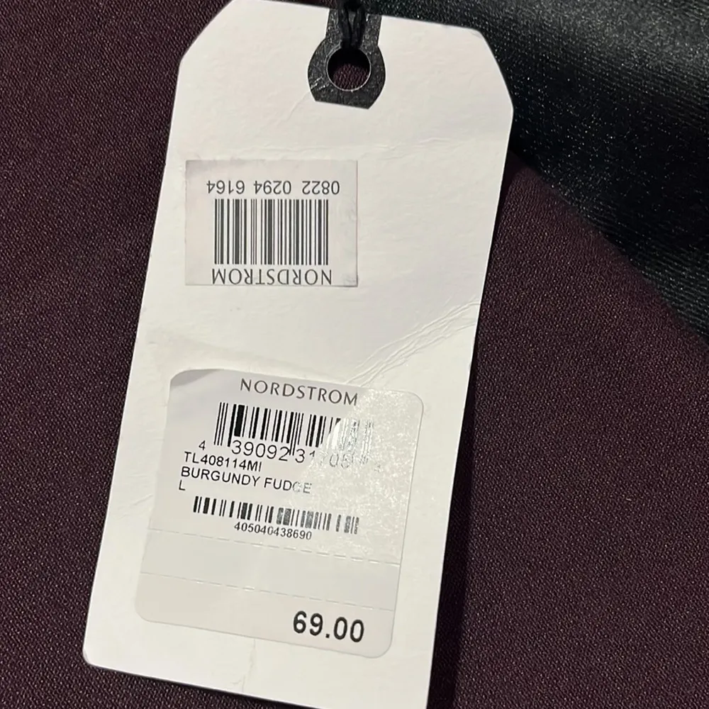 LEITH BURGUNDY FUDGE DRESS CAPRIS - Image 2