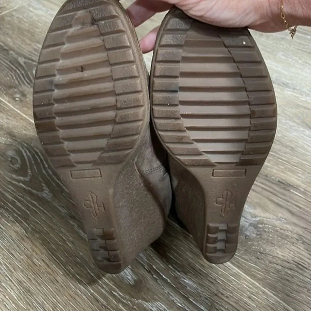 Cole Haan Martina Suede Tan Ankle Booties, size 6.5 - Image 10