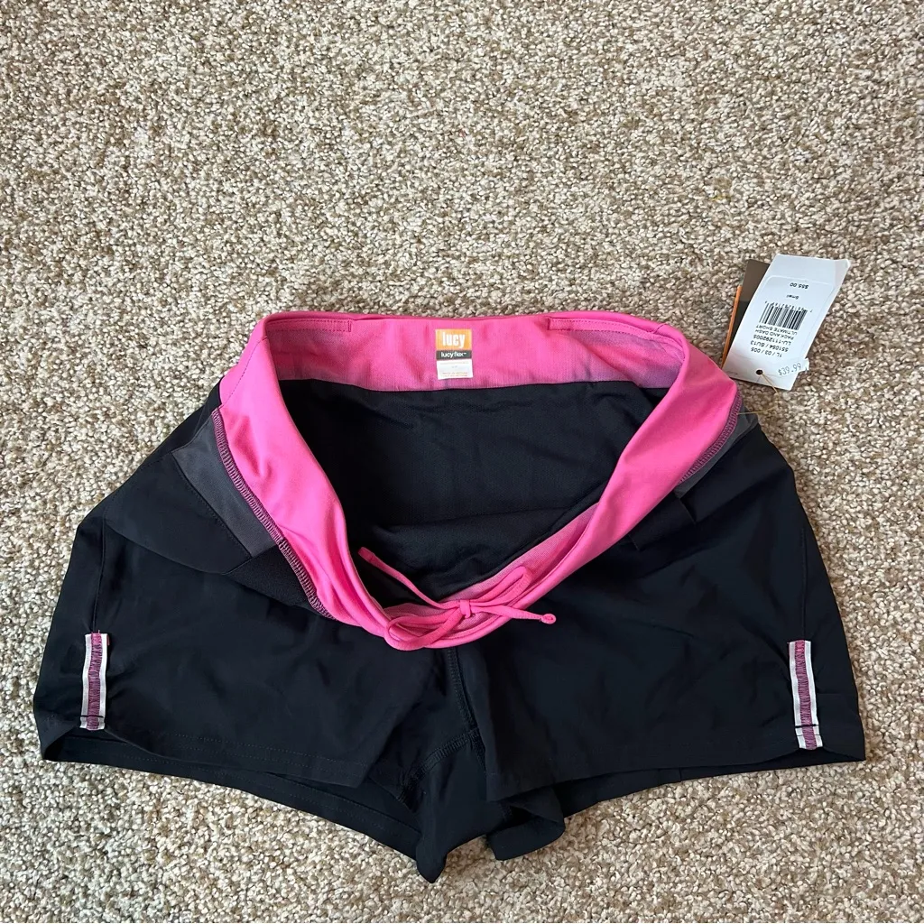 NWT Lucy Lucyflex Spandex Shorts in Black and Pink Running Shorts Size Small - Image 2