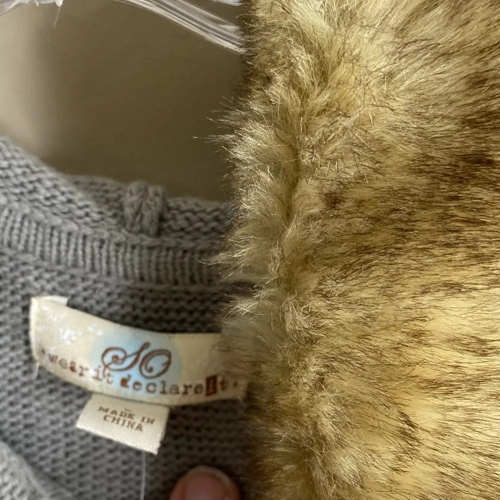 NWT So Wear it Declare junior cardigan with faux fur hoodie size large - Image 6