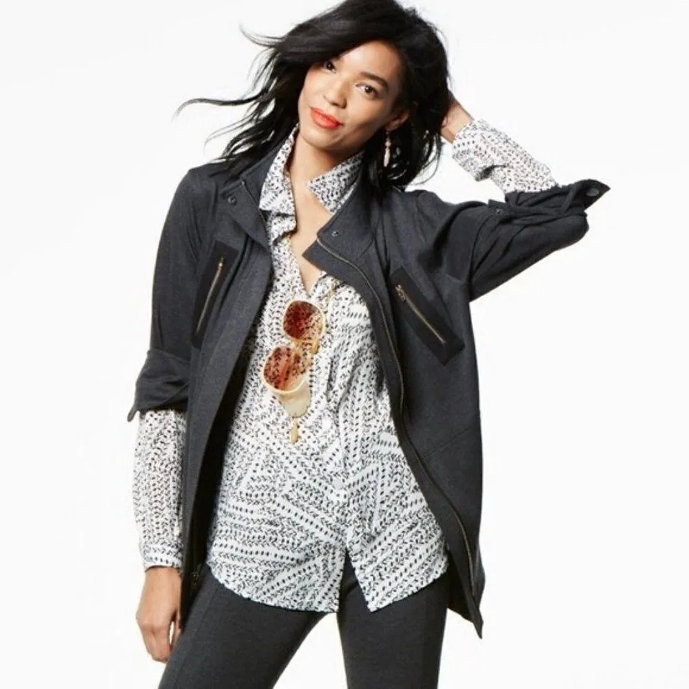 NWT CAbi Osaka Nights Split Back Top Blouse - Image 2