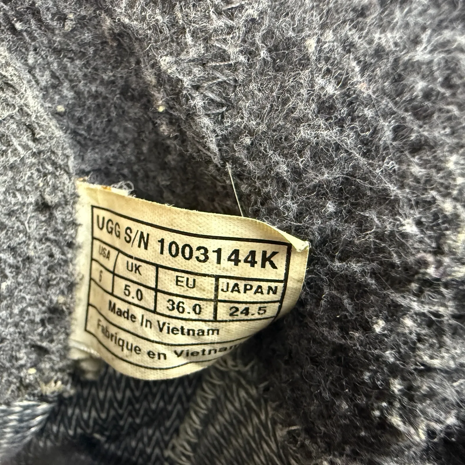 UGG Cabrio Waterproof black‎ Snow Boots Women's Size 6 US / 36 EU / 5 UK - Image 8