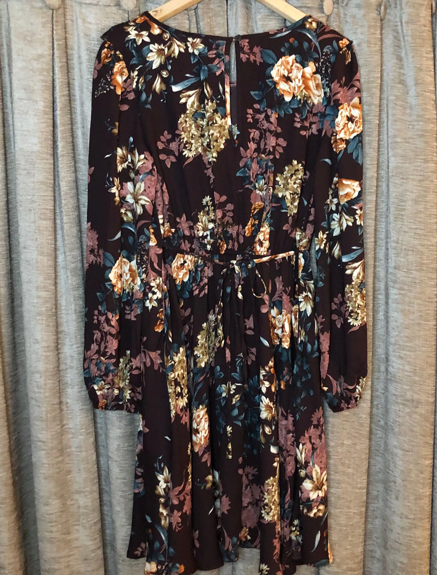 Xhiliration Wine Floral Print Long Sleeve Scoop Neck Ruffle Front Dress Medium - Image 3