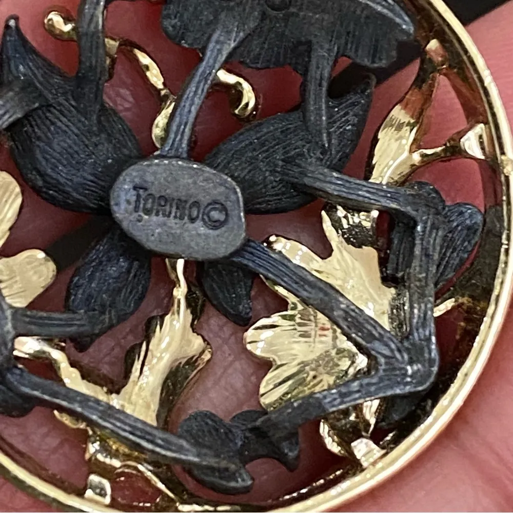 Vintage TORINO Butterfly Flower Mini Pendant Pewter Necklace with Ornate Case - Image 11