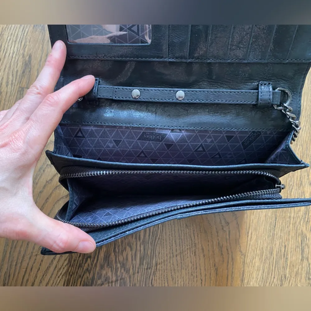 Botkier  NY Leather Quilted Soho Bag - Image 7