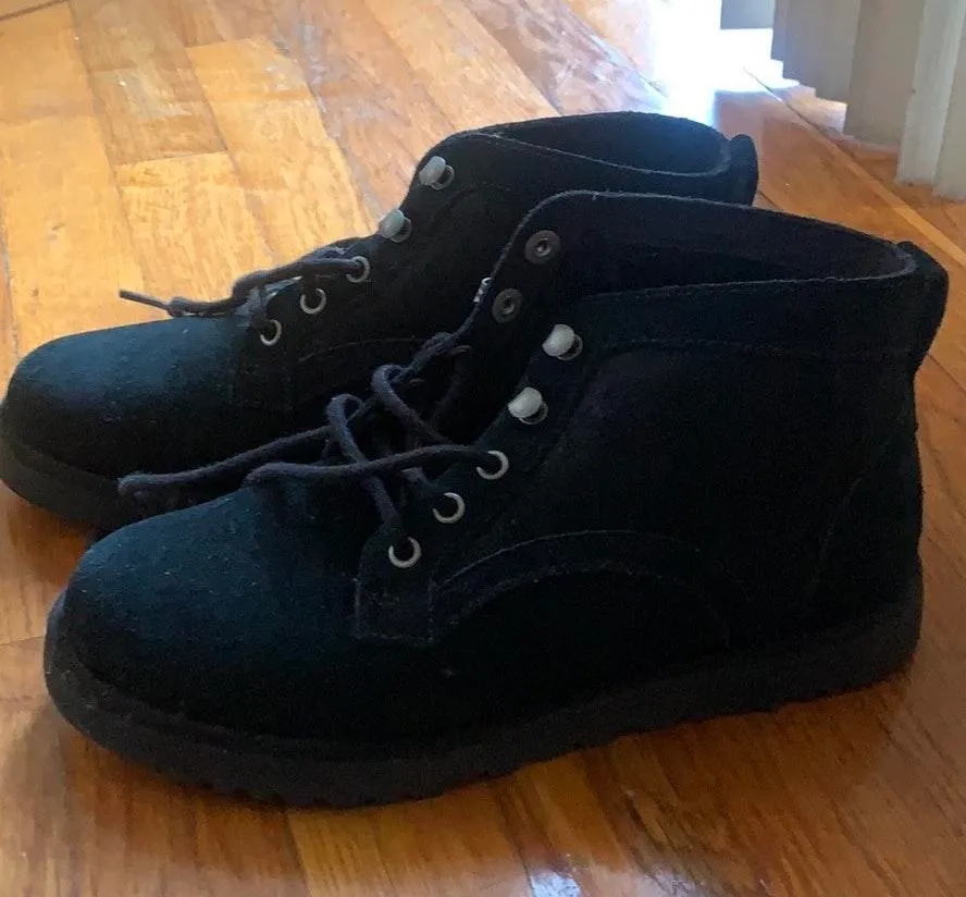 UGG Bethany  Boots - Image 2