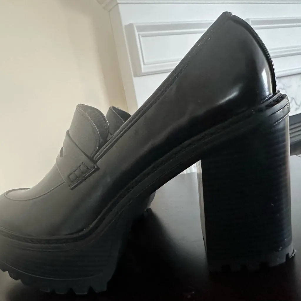 Steve Madden  Kimberley Patent Leather Platform High Heel Loafer - Image 3