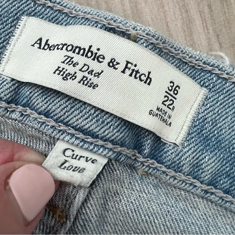 Abercrombie & Fitch Curve Love Crossover Dad High Rise Straight Leg Jeans - Image 11