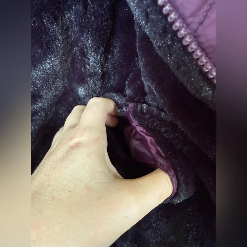 Y2K KC Collections size medium purple black reversible puffer vest - Image 7