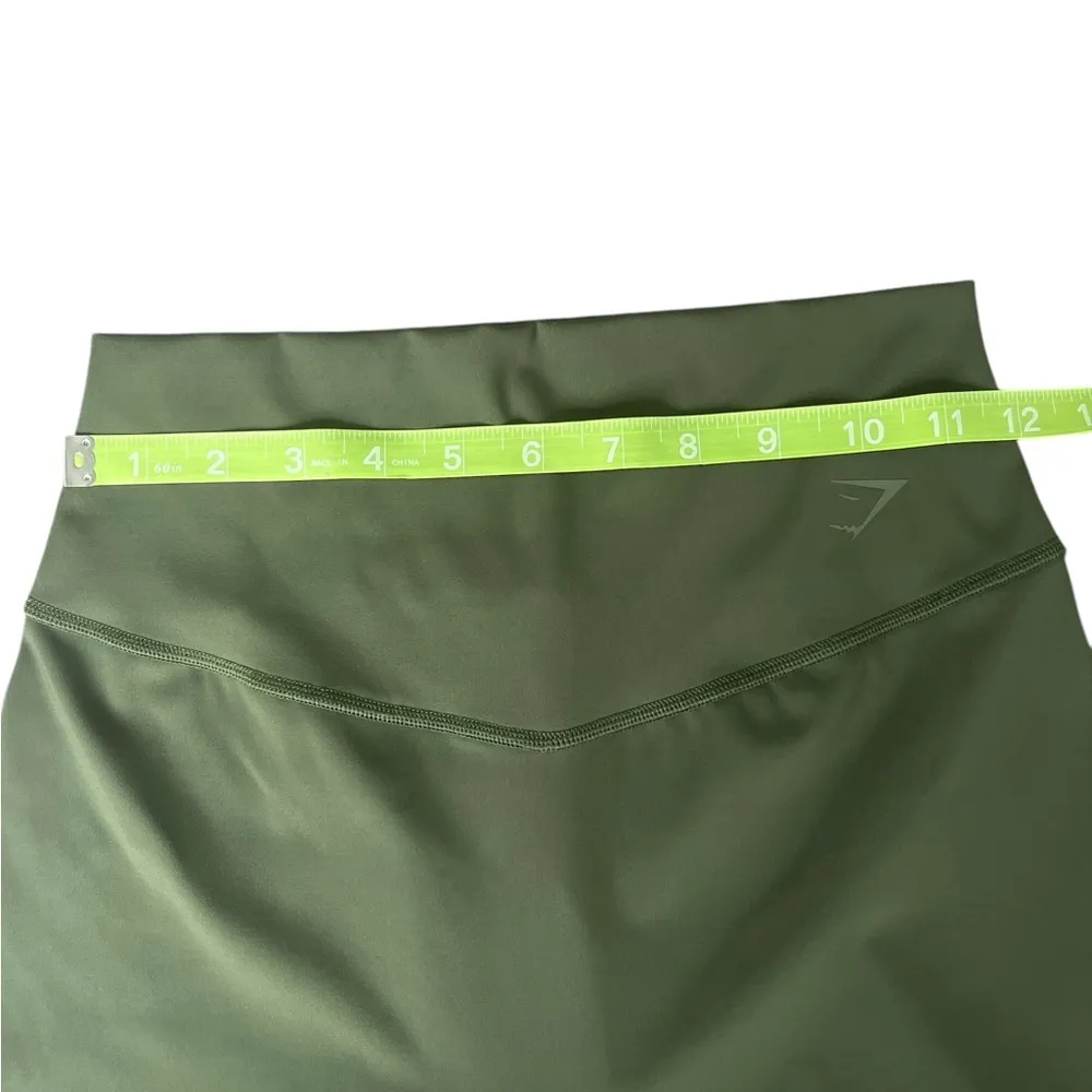 Ladies Gymshark Olive 8” High Rise Bicycle Shorts Size Small - Image 5