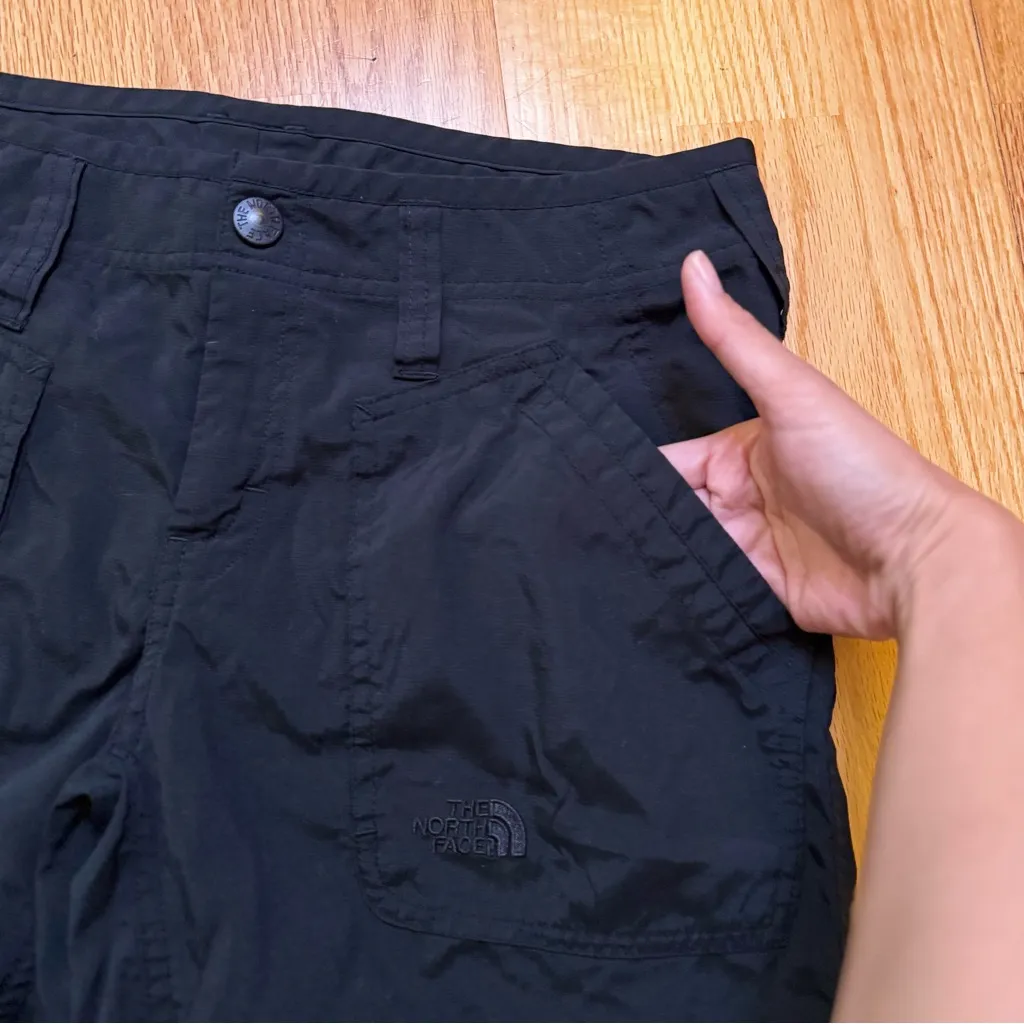 The North Face Women's T150 T550 Cargo Hiking Shorts Outdoor Gorp Black 6 Long - Image 12