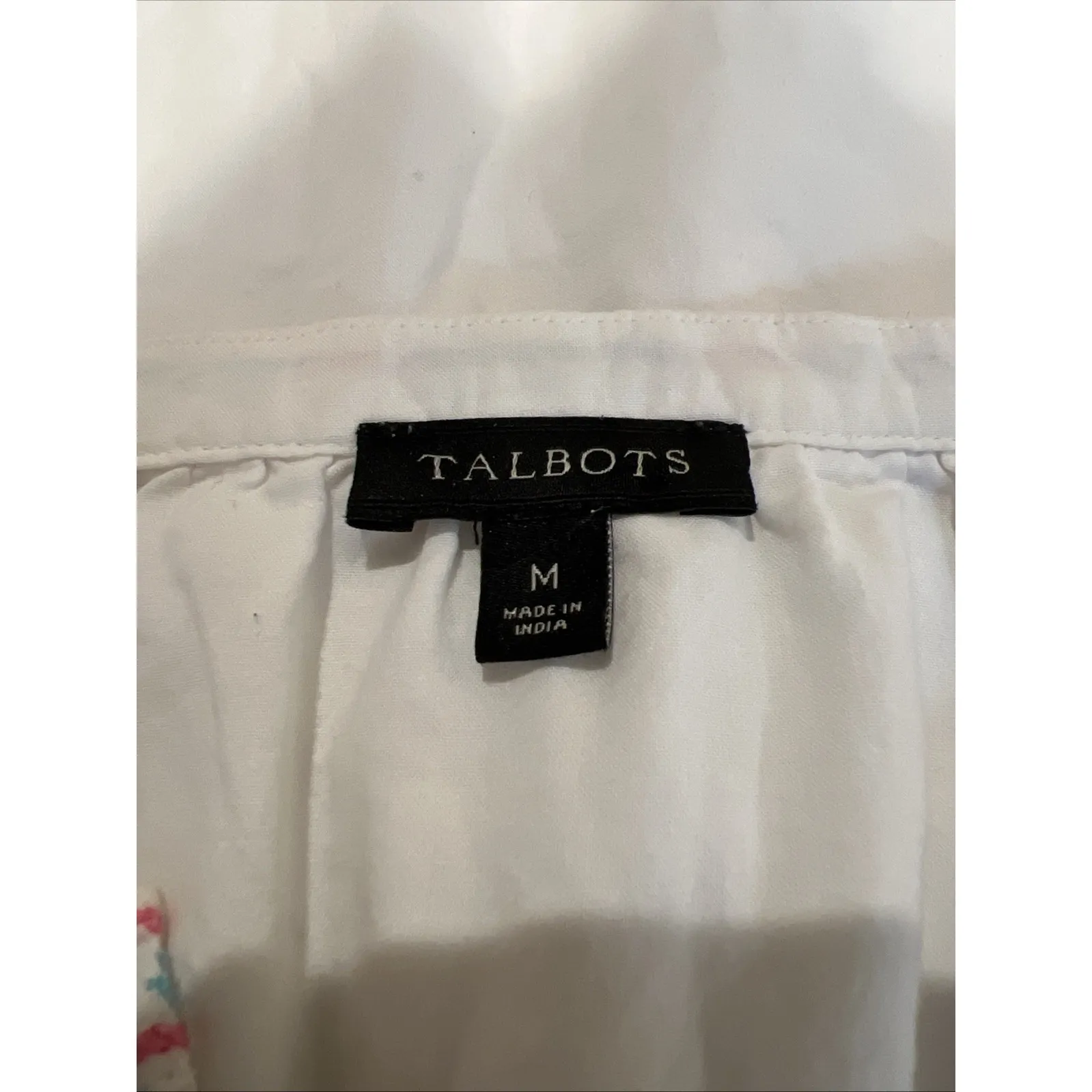 Talbots Embroidered Split Neck Top White Aztec Boho Festival Hippie Resort - Image 4