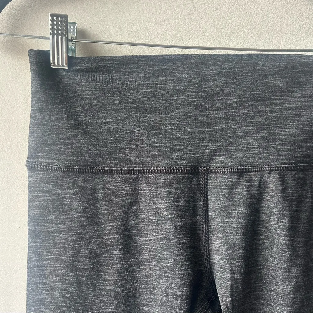 Lululemon Wunder Under Crop High-Rise Full-On Luxtreme 23” Sz 8 Heathered Black - Image 4