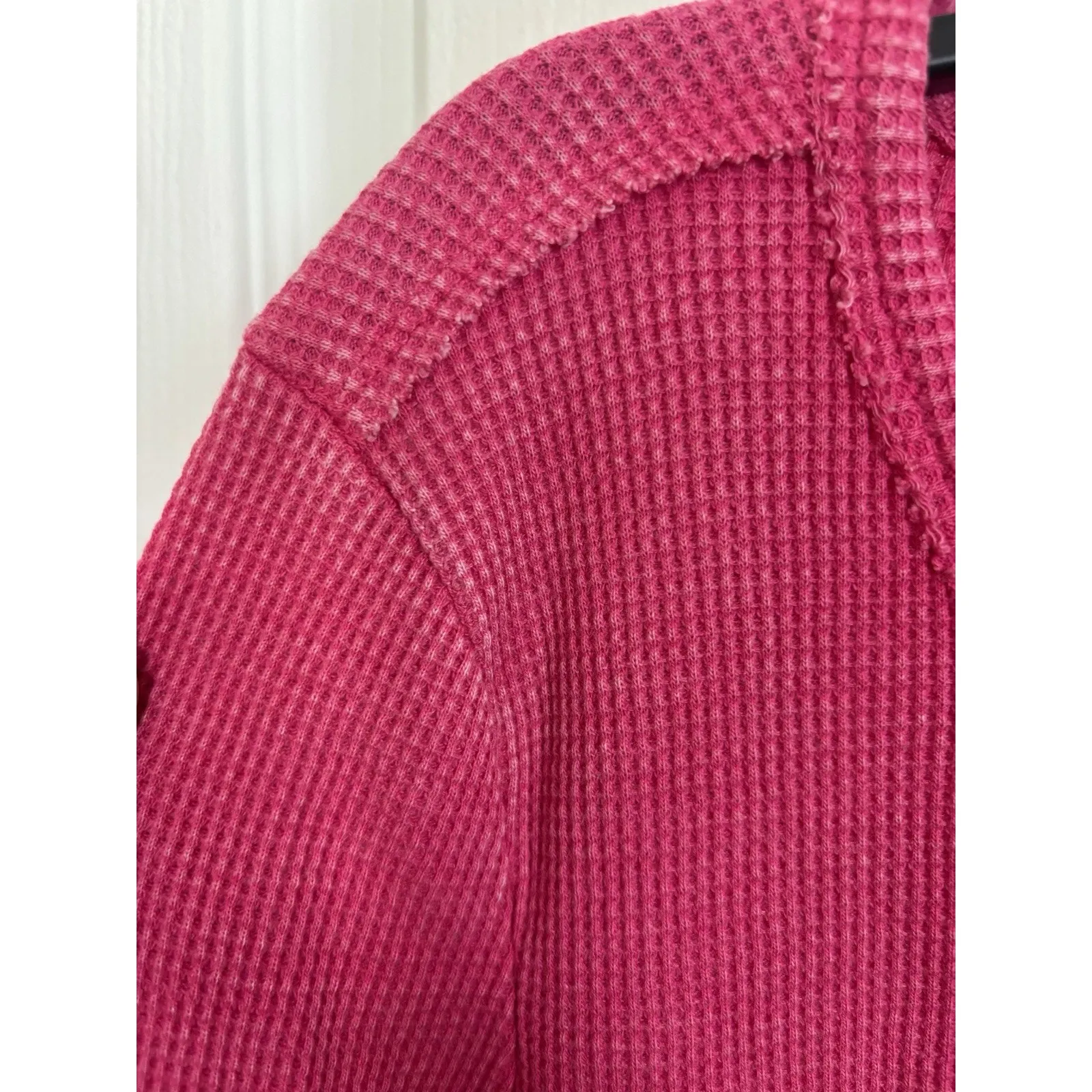 Anthropologie Pilcro Pink Notched Waffle Knit Long Sleeve Thermal Top Size Large - Image 7