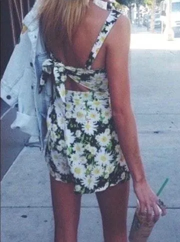 Daisy Print Floral Tie Back Romper Playsuit - Image 7
