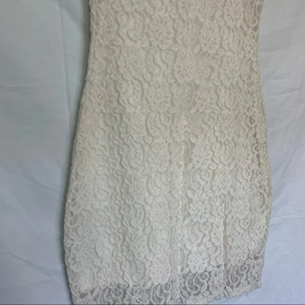 Abercrombie and Fitch lace cap sleeve fitted dress - Image 7