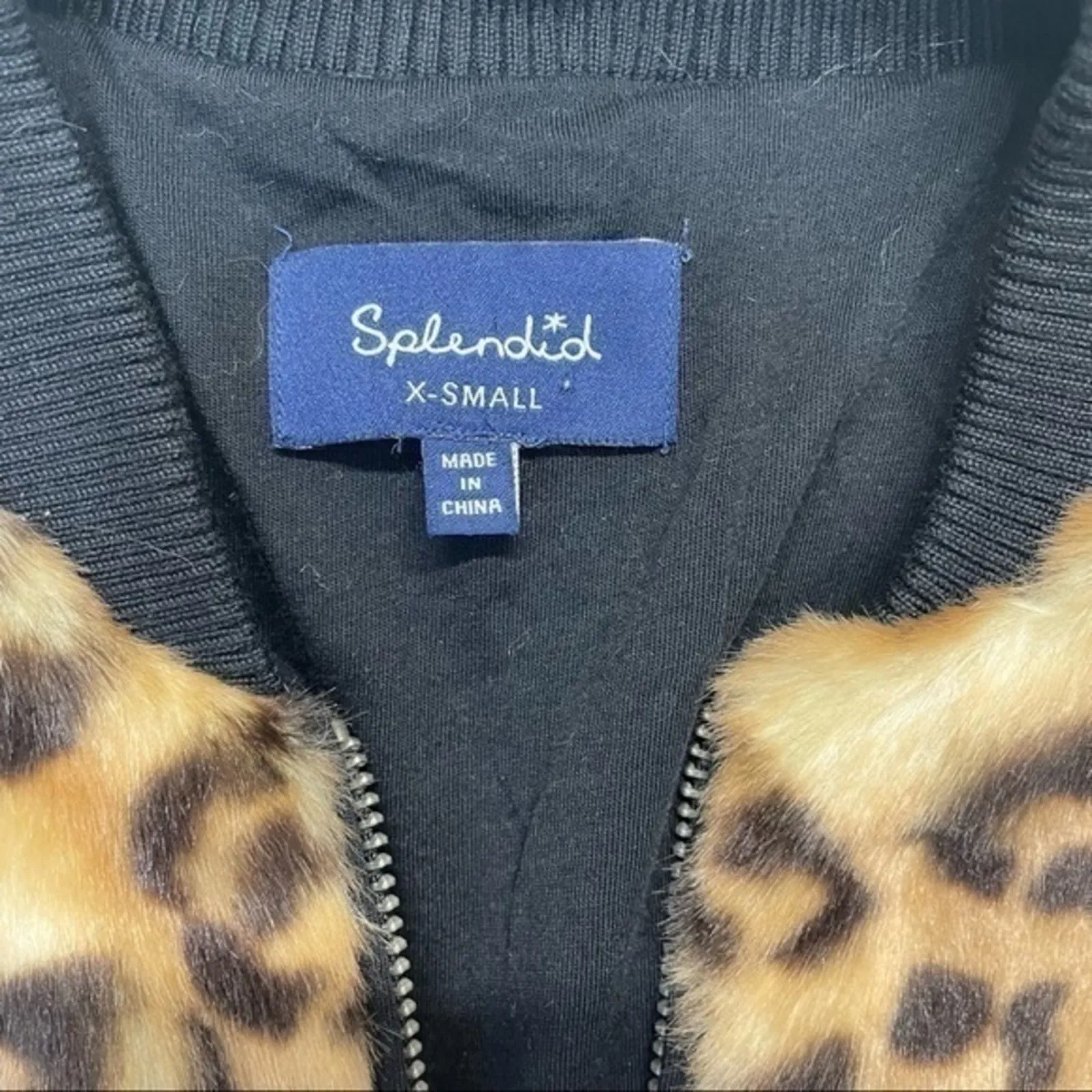 Splendid Faux Fur Jacket Leopard Print full zip cozy mob wives Women’s Size XS - Image 4