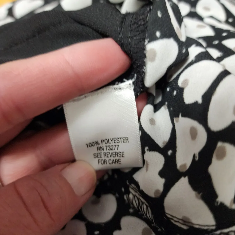 Disney's Alice Through the Looking Glass by Colleen Atwood Medium Heart Tank - Image 7