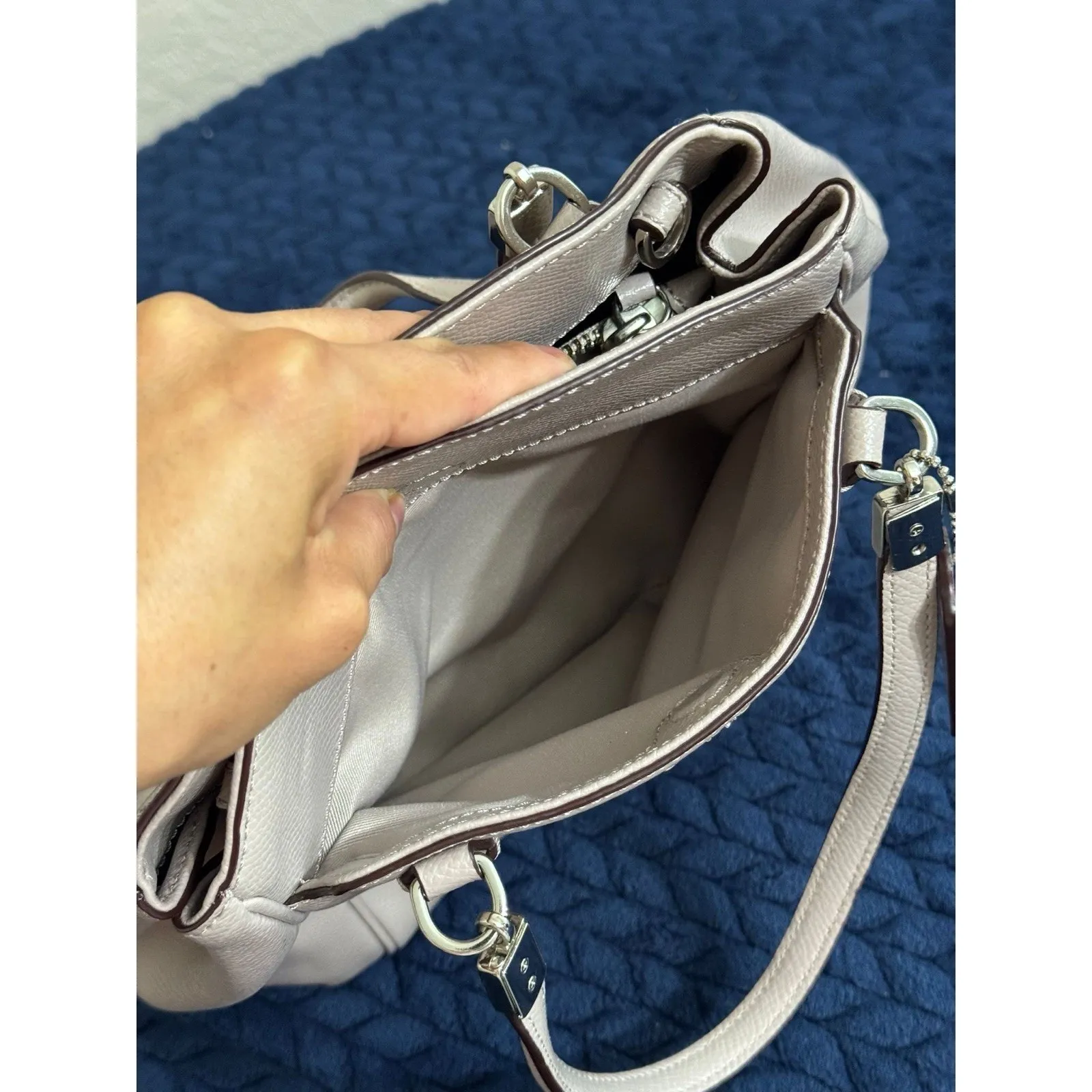 Coach Handbag Purse Minneta Chalk Cross Grained‎ Leather - Image 3