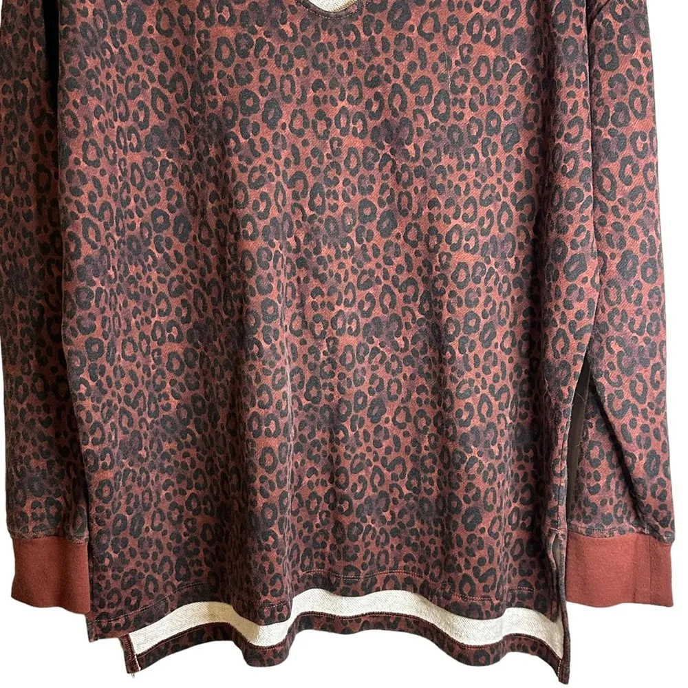 Victoria’s Secret Victoria Sport Choker Sweatshirt‎ Animal Print Small Oversize. - Image 4