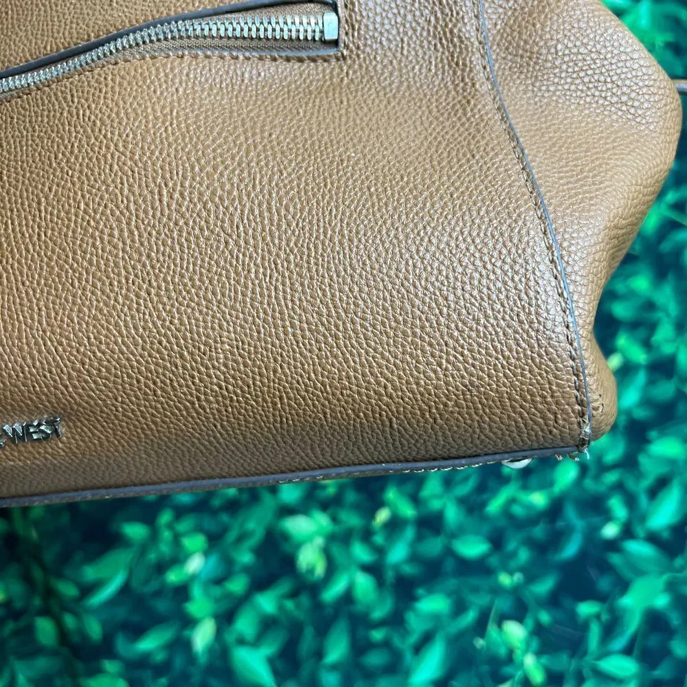 Nine West brown camel color shoulder bag - Image 2