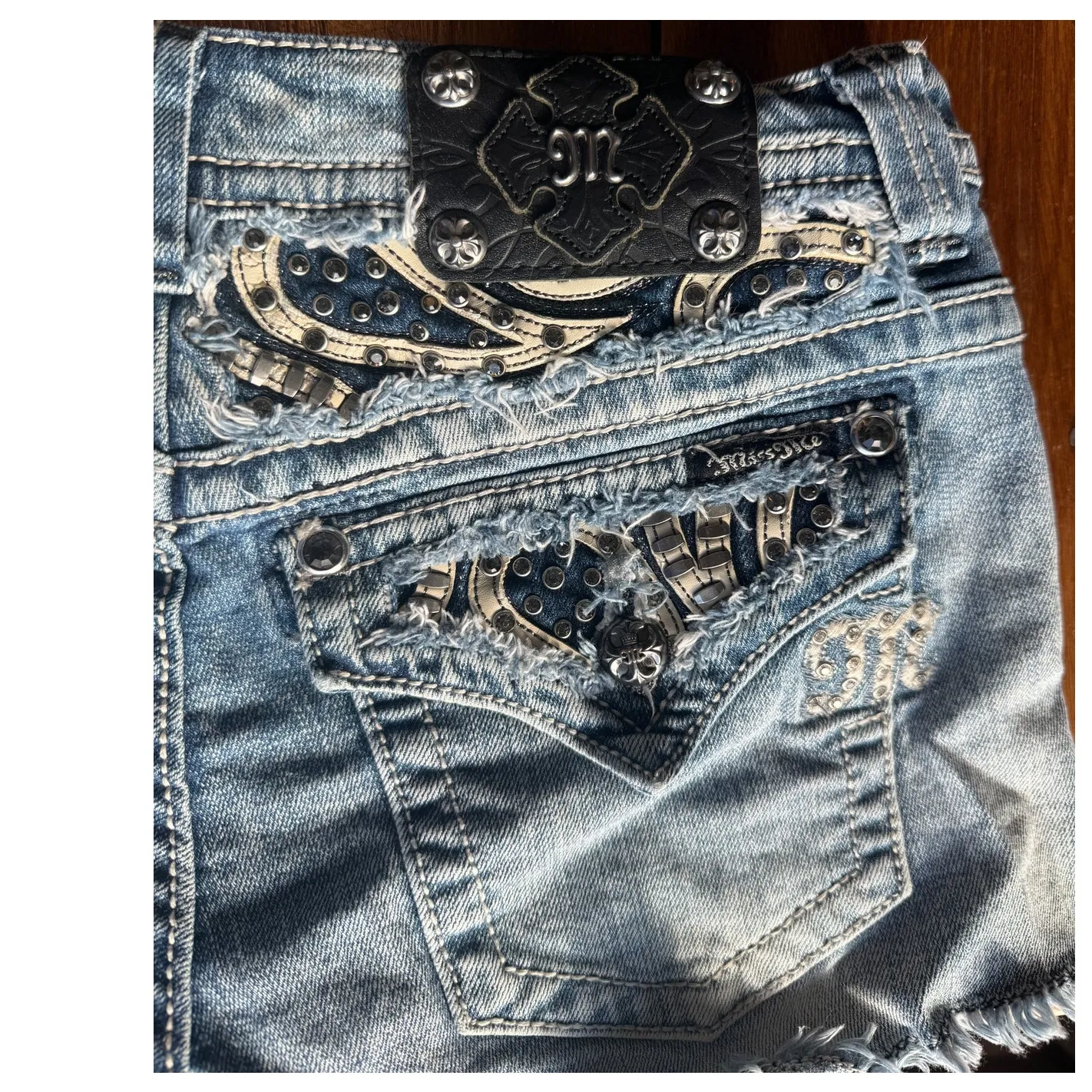 Y2K Miss Me Embellished Denim Cutoff Shorts Size 28 Low Rise - Image 4