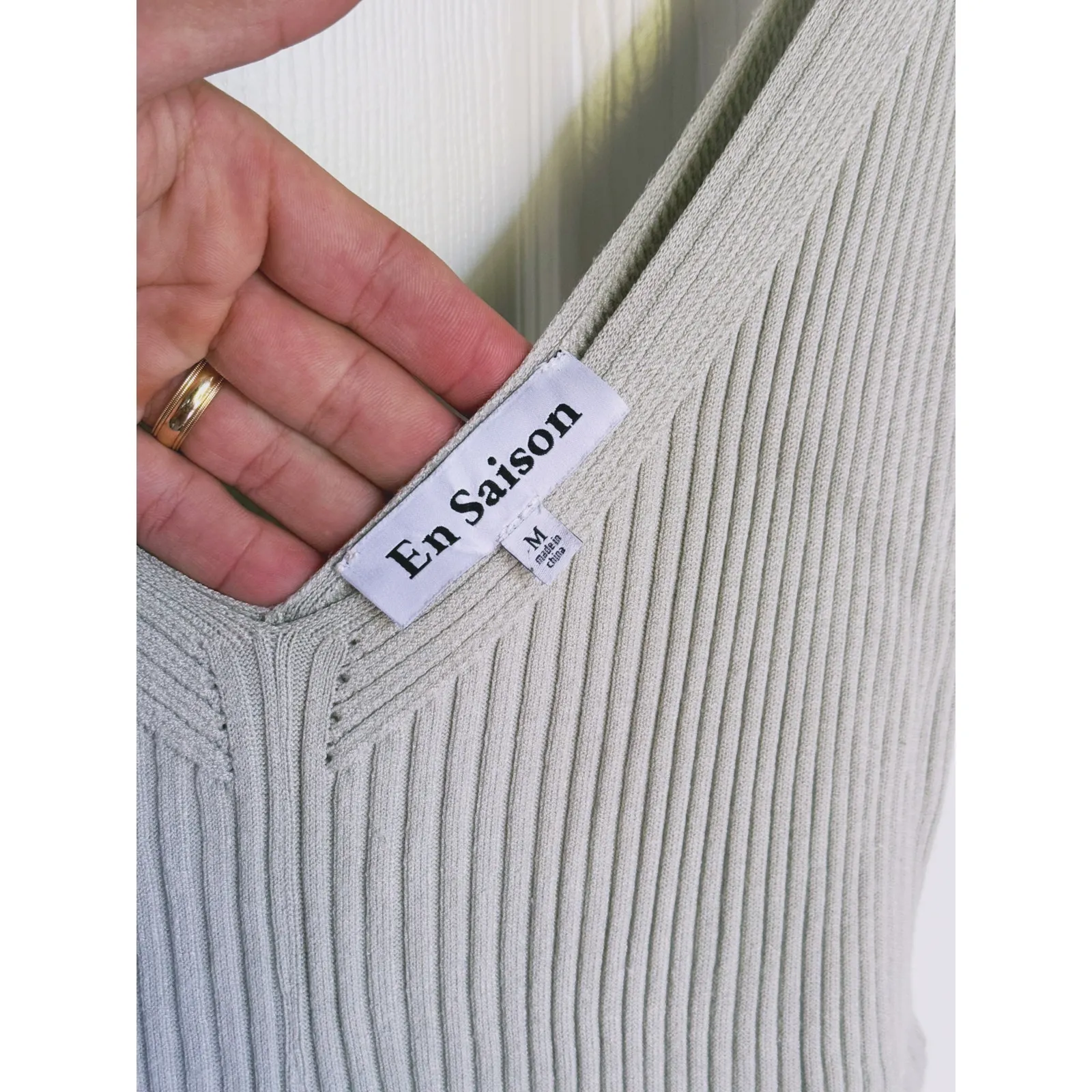 En Saison Minimalist Ribbed Knit Sleeveless Midi Dress M Gray Beige Quiet Luxury Tan Size M - Image 5