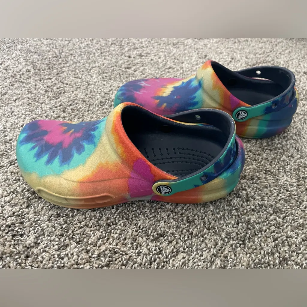 Unisex Crocs Bistro Rainbow Tie Dye Slip Resistant Work Shoes Clogs M7 W9 - Image 3