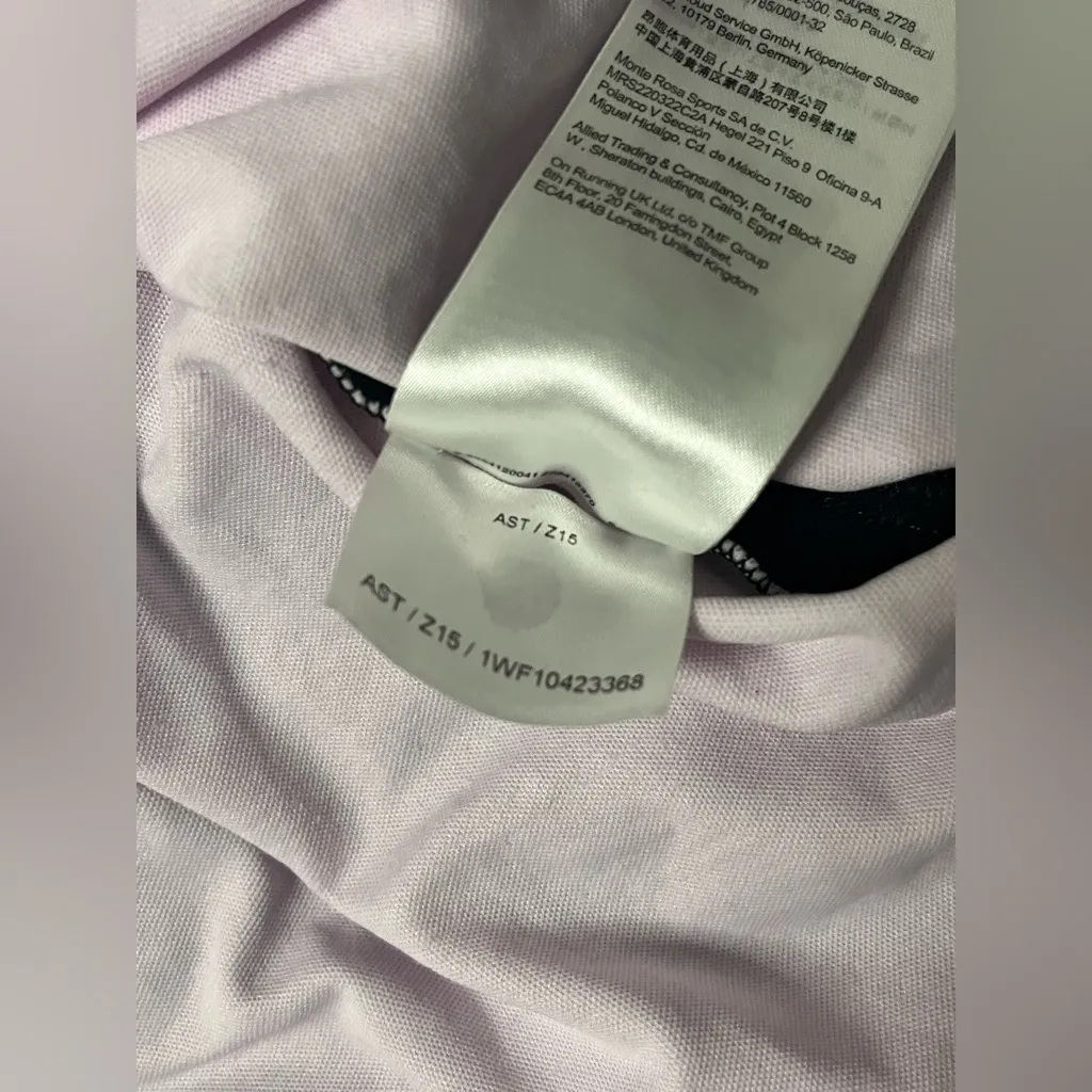 Run On Clouds Women’s Focus Crop Size Small Pink - Image 8