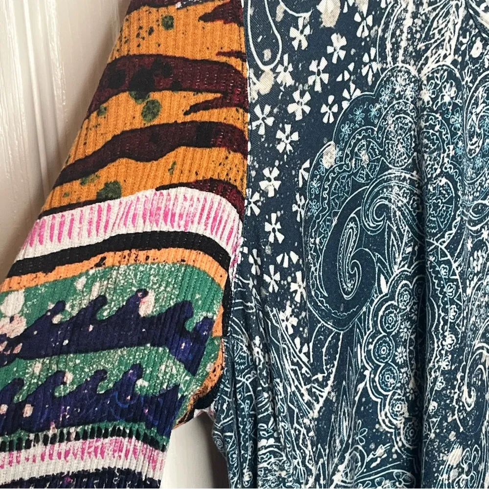 Free People Movement Sz L Mix Print Hooded Swing Top Cropped Long Sleeves - Image 5