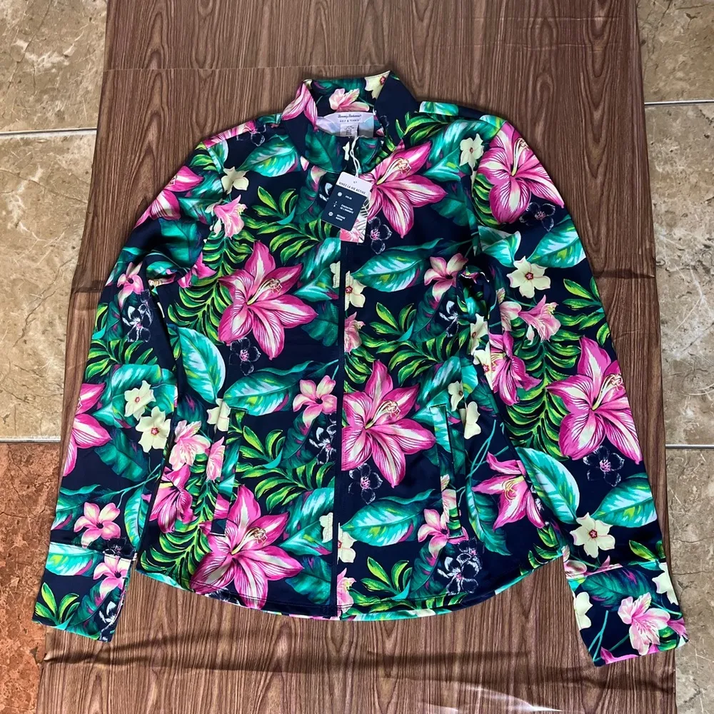 Tommy Bahama Womens' Long
Sleeve Zip Up Tennis & Golf Jacket Size Large - Image 3