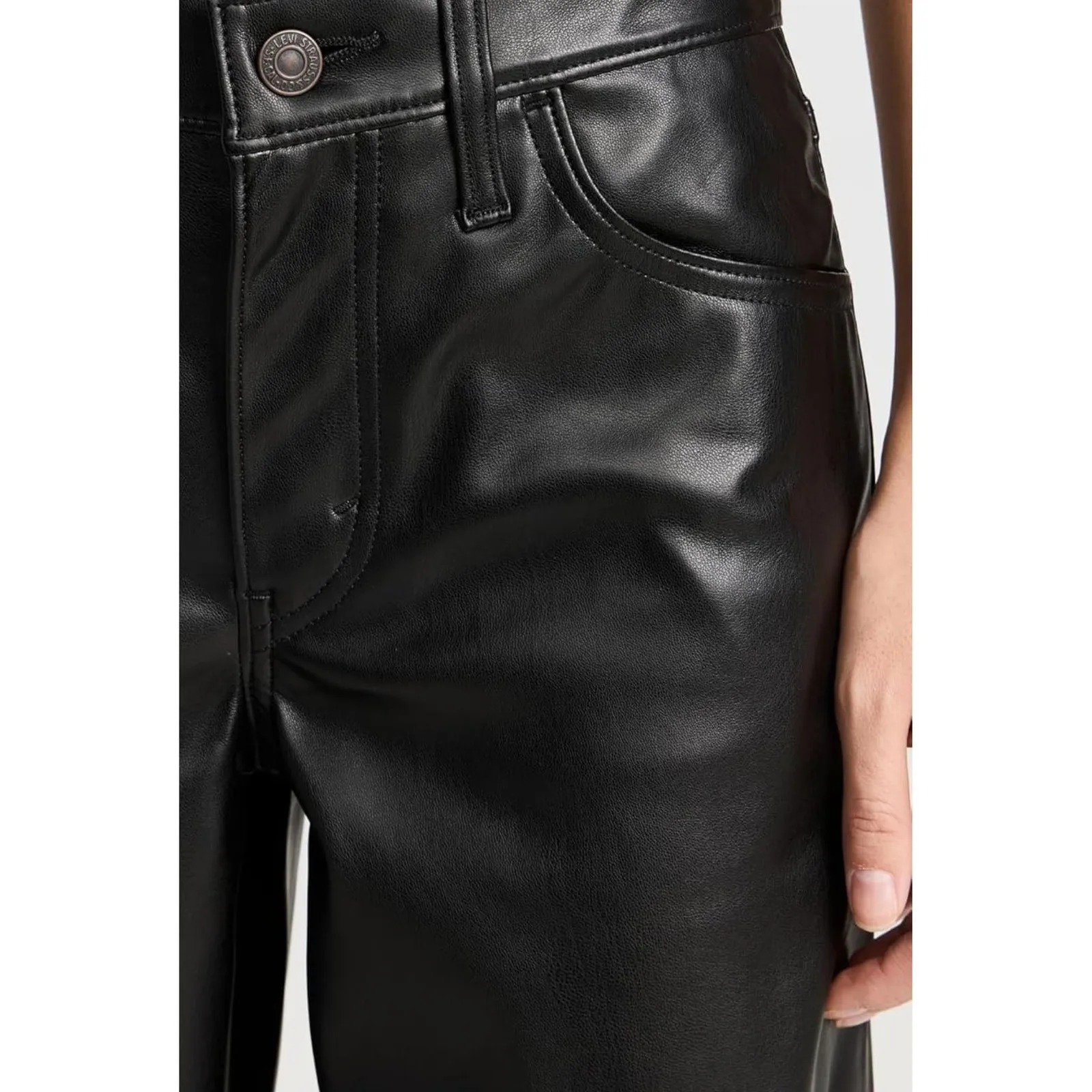 NWT Levi's Women's‎ Faux Leather Baggy Dad Pants, Slippery Slope, Black 27 * 30 - Image 4