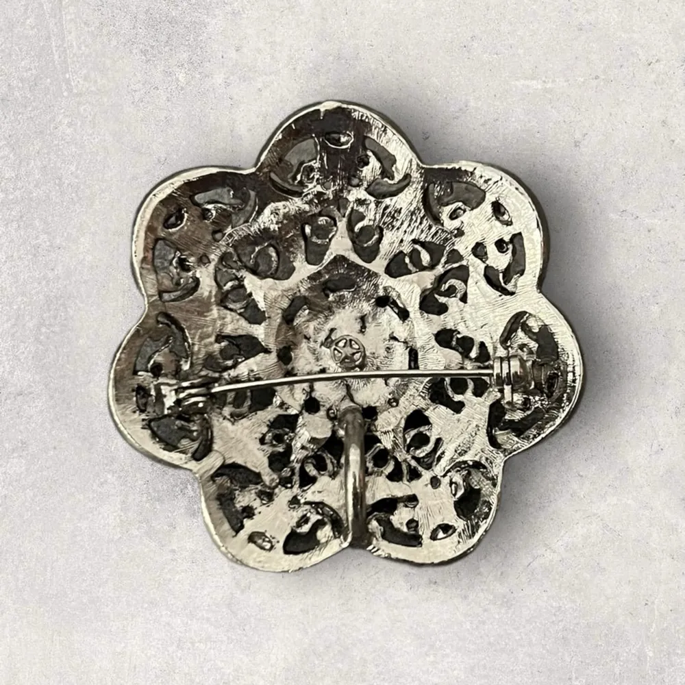 Vintage Estate Ornate Silver Metal Victorian Rhinestones Brooch/Pendant - Image 8