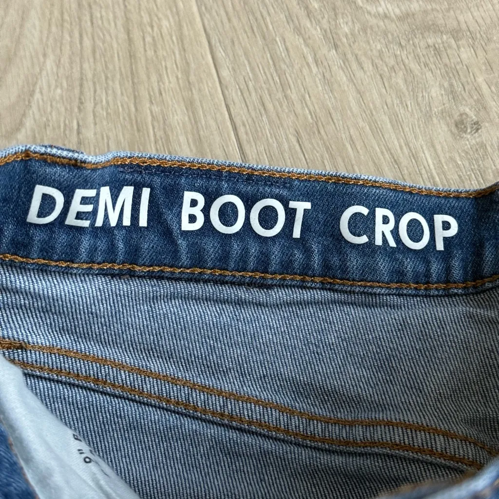 J. Crew Women’s Mid-Rise Demi Boot Crop Fit Jeans in Lantern Wash | 27 - Image 7