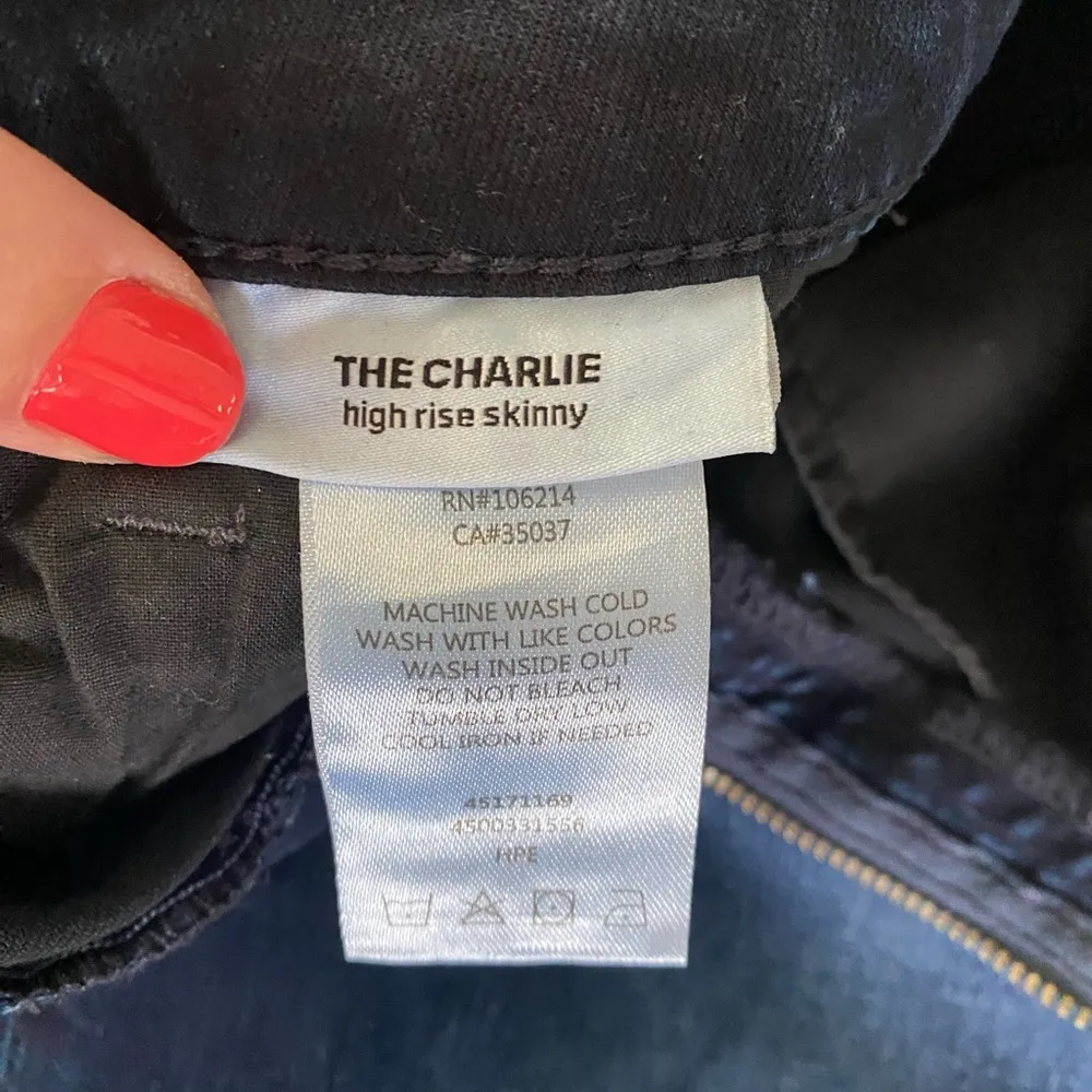 Joe’s Jeans high-rise Charlie skinny jeans in excellent condition! - Image 6