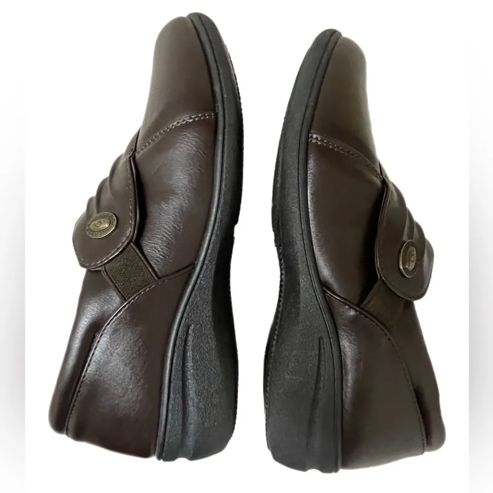 L.C. Comfort women’s brown slip in shoes size 7.5 - Image 2