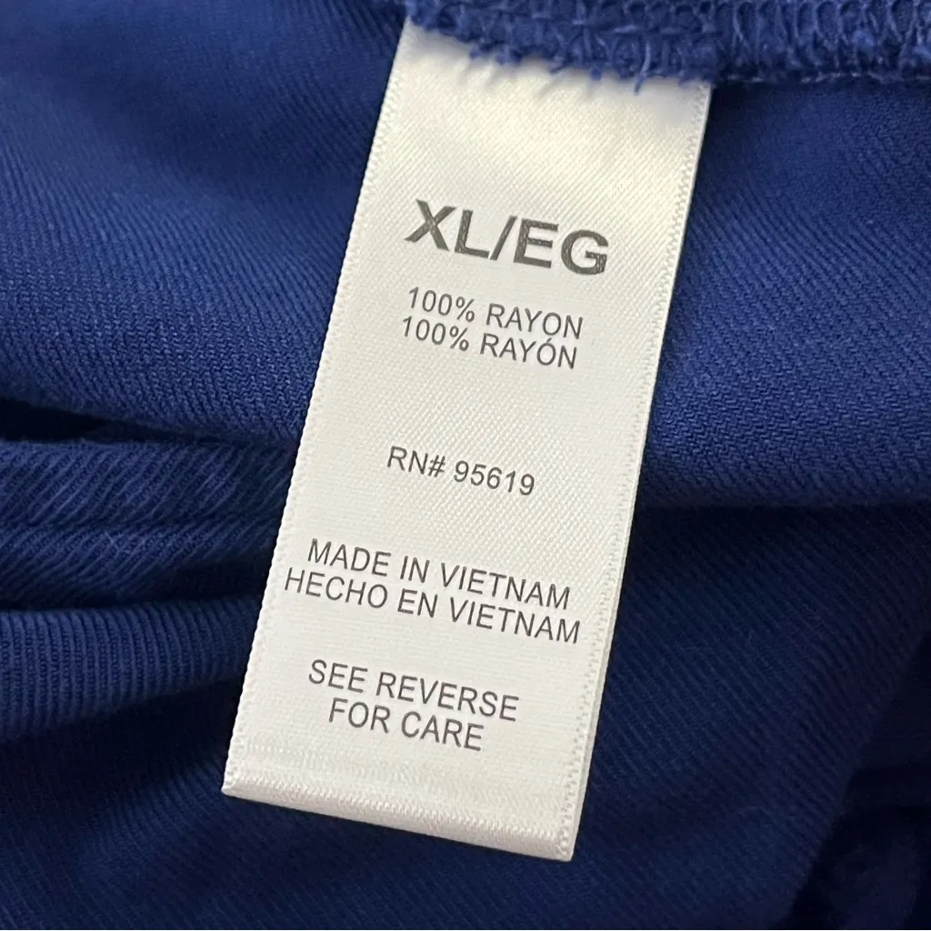 Fever Sleeveless Button Front High Low Hem Blouse Royal Blue XL - Image 4