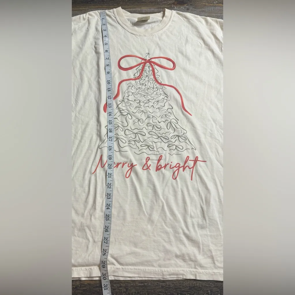 Comfort Colors Cream Tee with Festive Bow Tree Design - Image 6