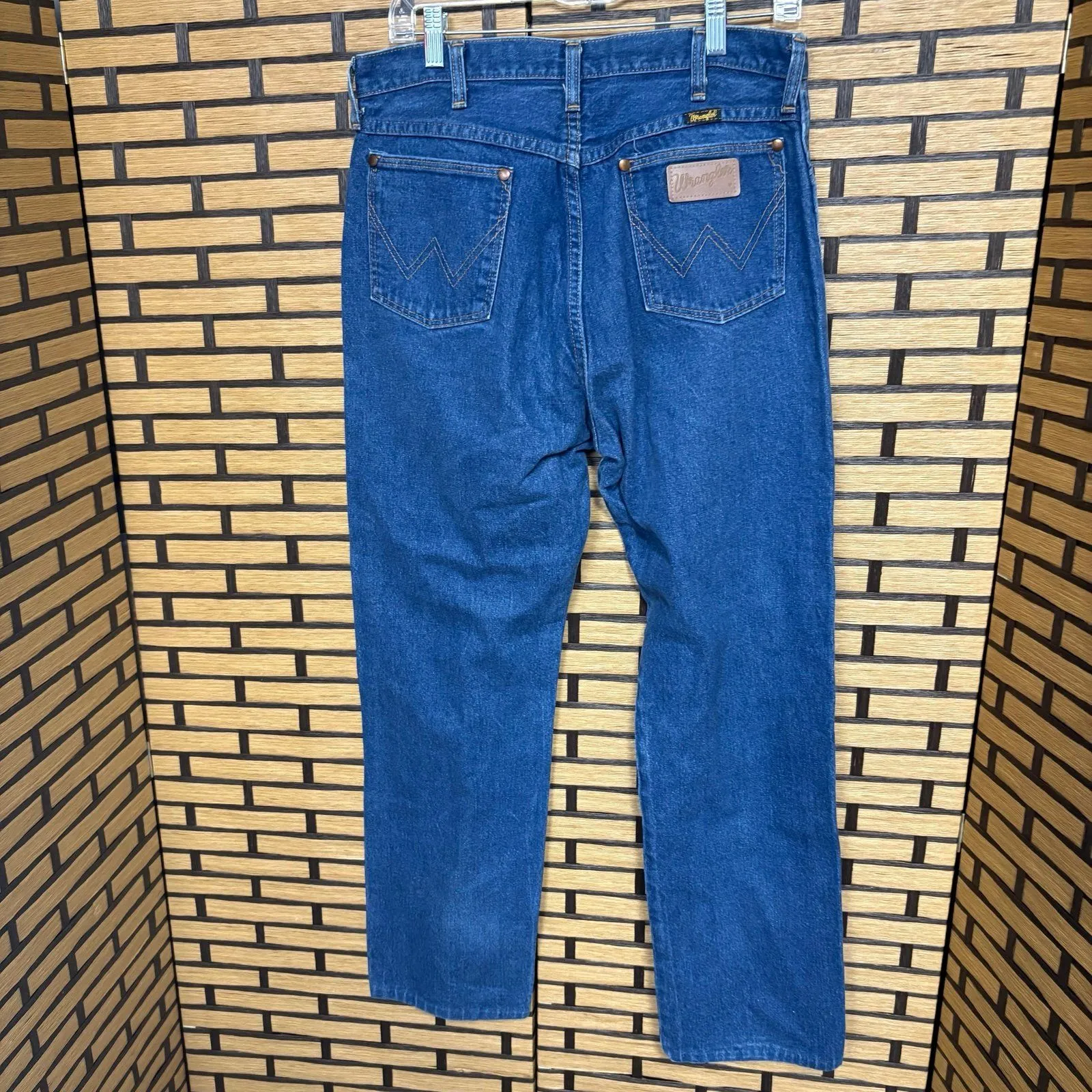 Wrangler Jeans Size‎ 15x34 - Image 2