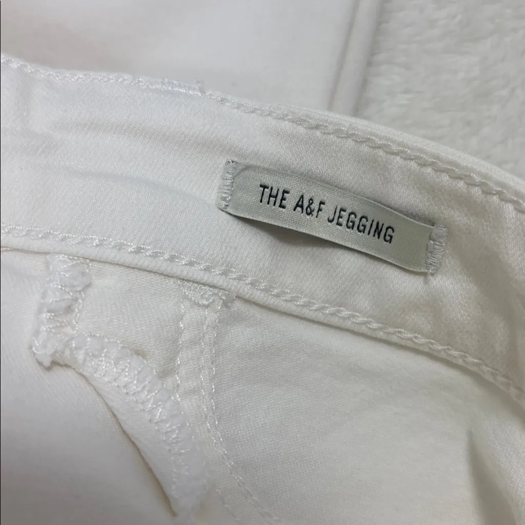 Abercrombie & Fitch JEGGING skinny Cotton Blend White Skinny Jeans size W28/L29 - Image 12