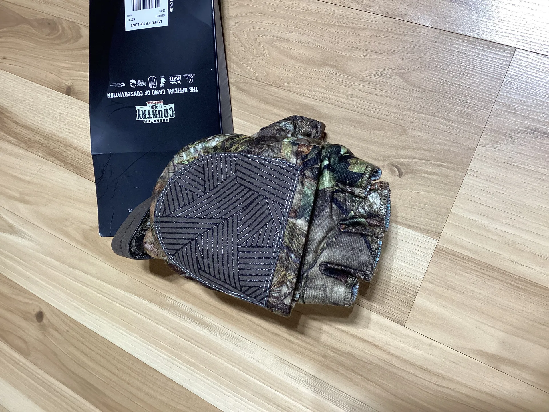 Mossy Oak Camo Ladies Pop Top Gloves Size L/XL - Image 4