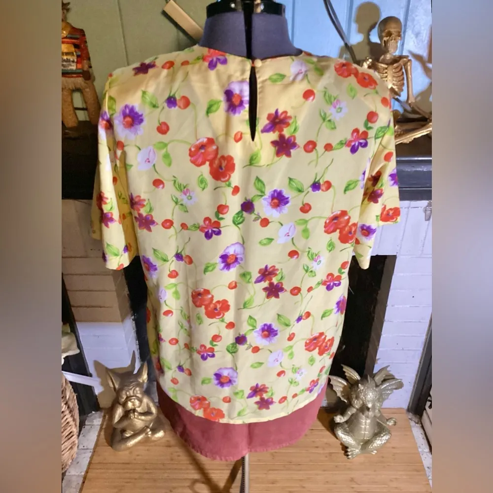 Vintage 90’s Yellow Floral & Cherry Top XL/Size 18 - Image 10