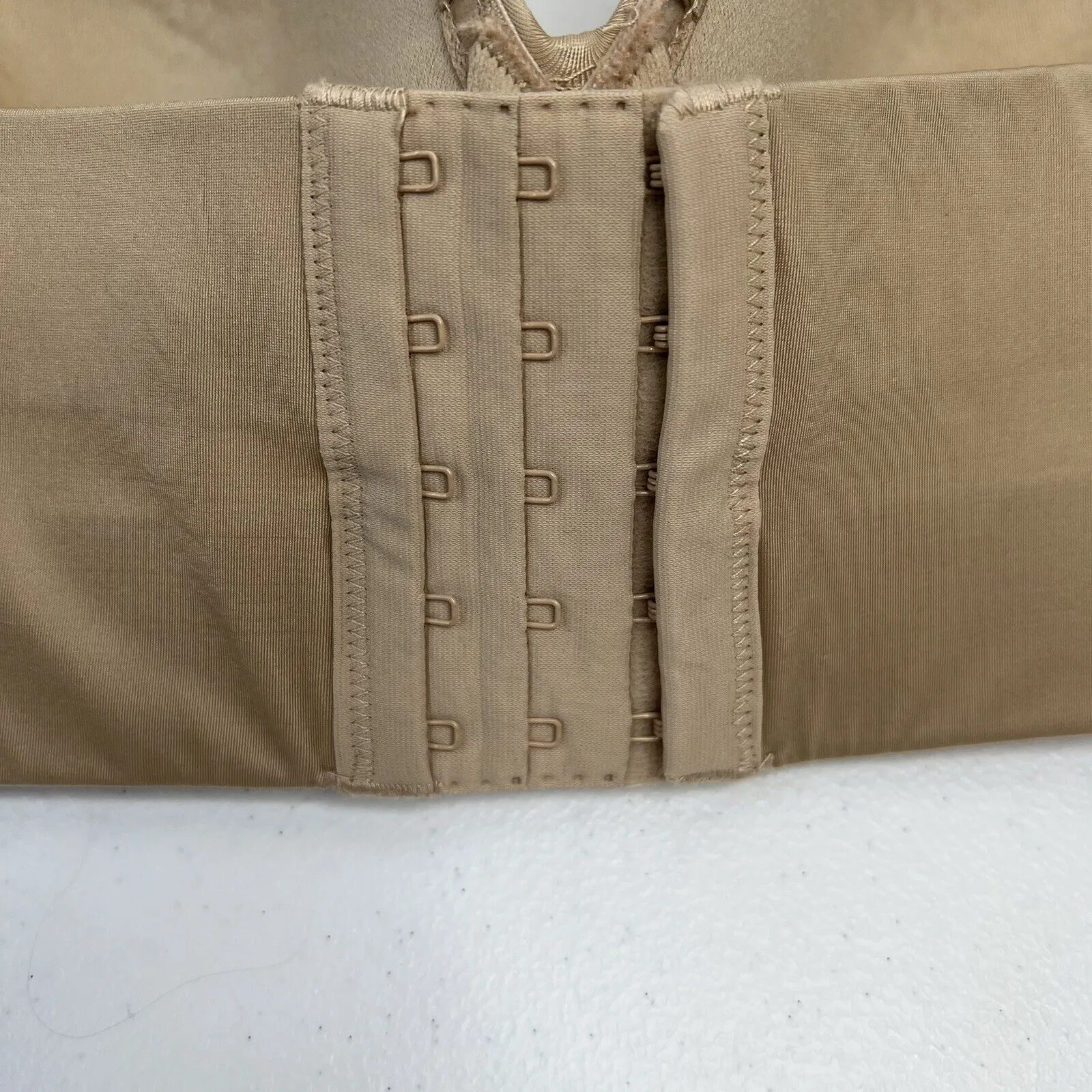 Cacique Size 42DD Bra Classic Strapless Adjustable Underwire Lightly Lined Beige - Image 7