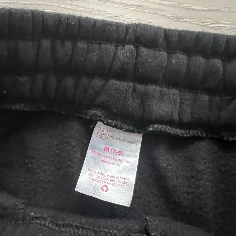 NO BOUNDARIES sweat shorts - Image 2