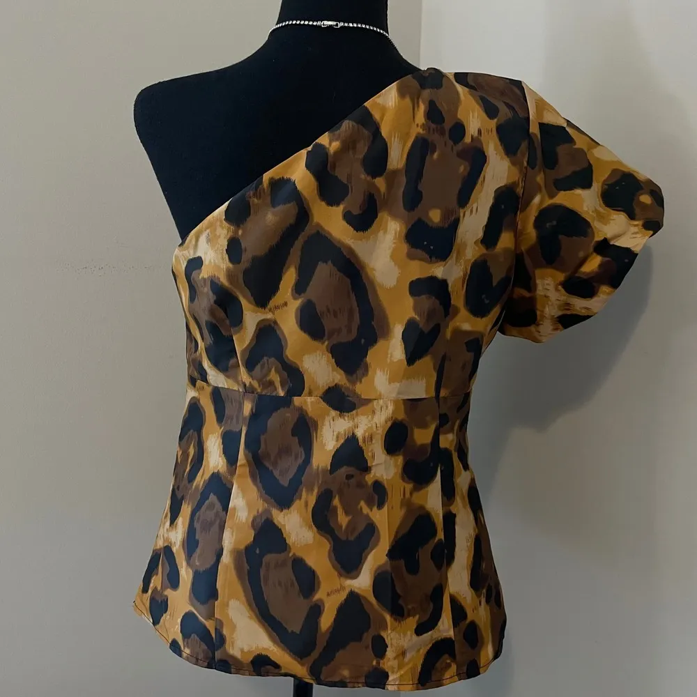 KENAR Leopard Print One Shoulder Blouse with Rhinestones • One Shoulder • Size 8 - Image 4