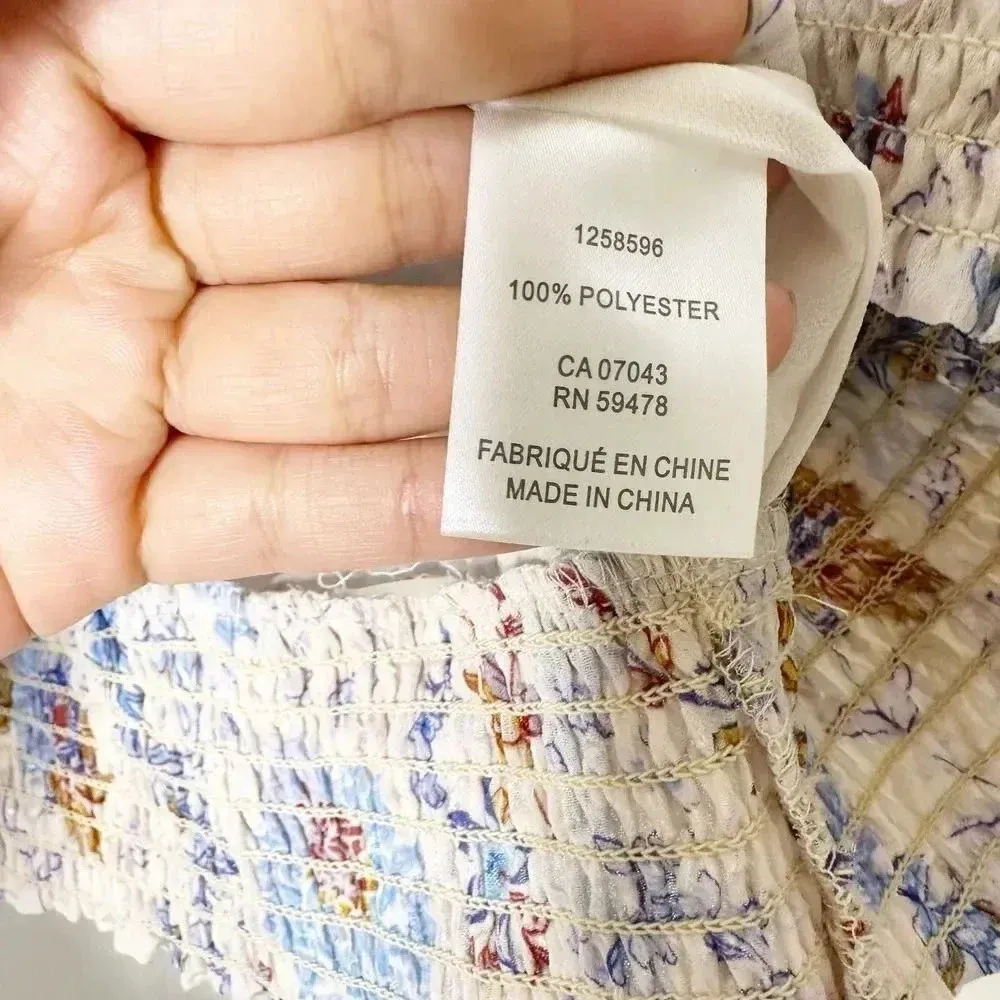 JOIE Cropped Floral Blouse V-Neck Size Medium Cottagecore Homestead‎ - Image 4