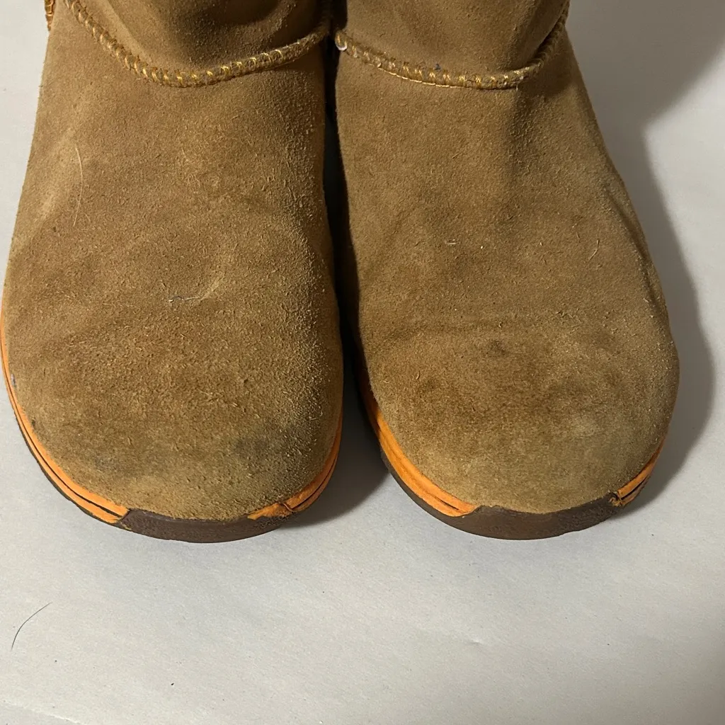 UGG Brown Ankle Boots with Orange Trim - Image 3