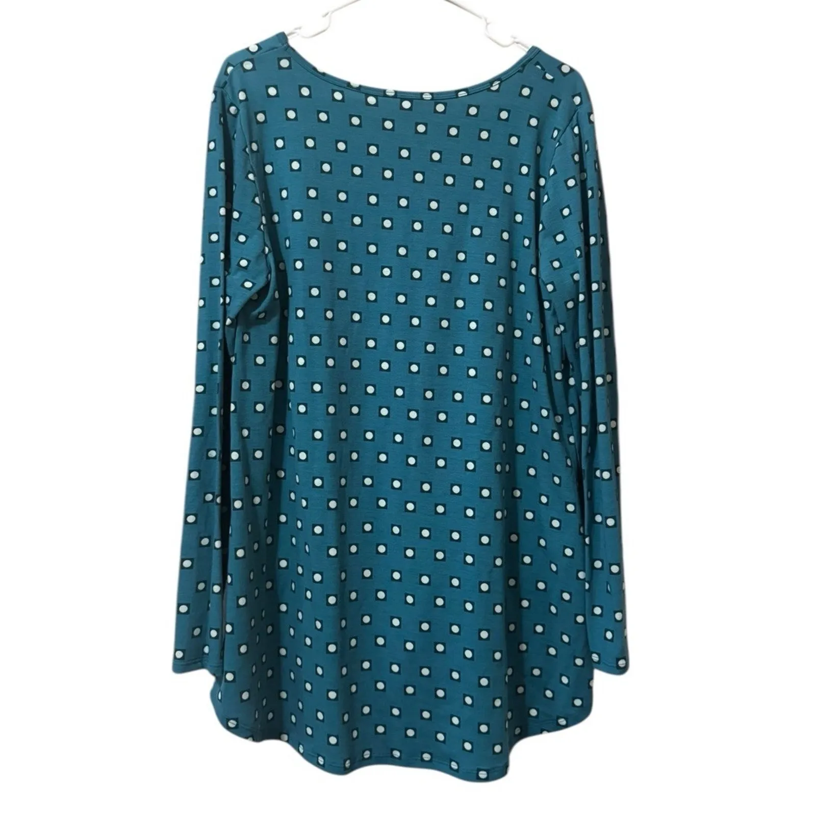 LuLaRoe Women Size XL Tunic Top Short Sleeves Stretch Colorful Long Sleeve Soft - Image 2