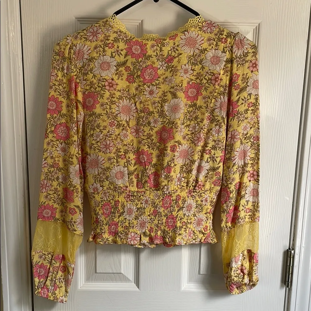 Floral Yellow and Pink Blouse Size M - Image 4