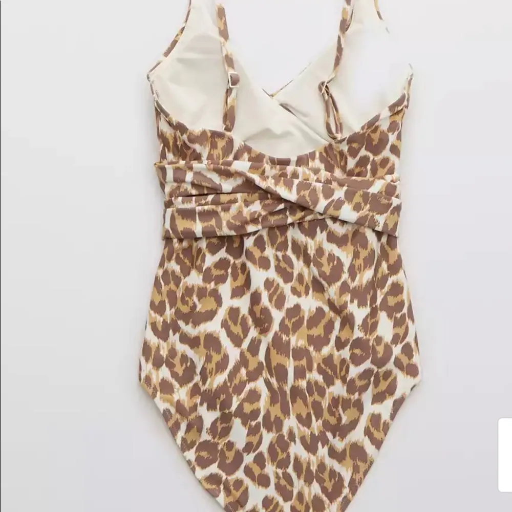 NWOT Aerie Leopard Wrap One Piece Full Coverage Swimsuit Sz SMALL - Image 4